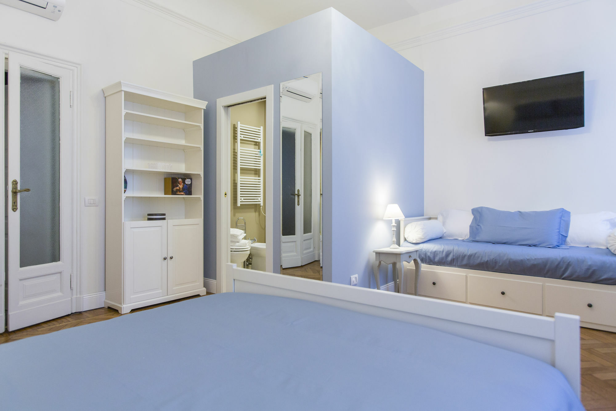 Household Settembrini Mailand